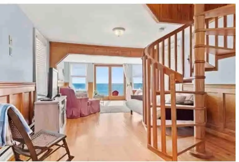 Salisbury Beach Ocean Front 4 Schlafzimmer Haus - Image 1