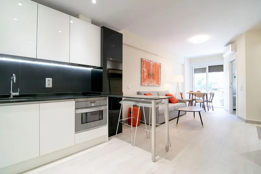 Beautiful Apartment next to Santiago Bernabeu by Batuecas - Image 1