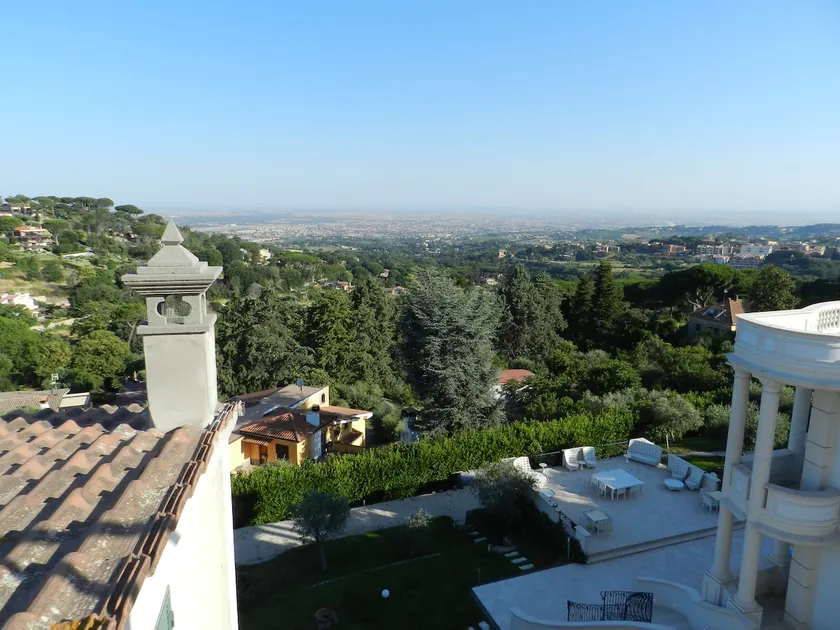 ”Cinquegatti” views over Rome and Castel Gandolfo - Image 1