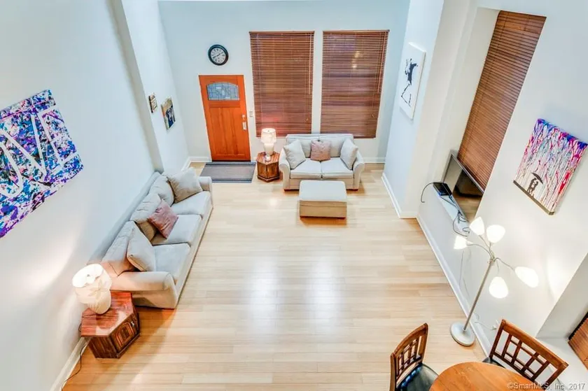 Full loft apartment near Omni Hotel - Image 1