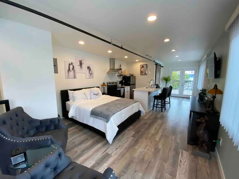 Entire rental unit, Mukilteo with Sound view - Image 1