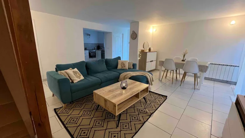 Renovated House, Nature and Comfort Nearby! - Image 1
