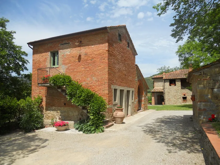 Cottage in Val di Chiana - Image 1