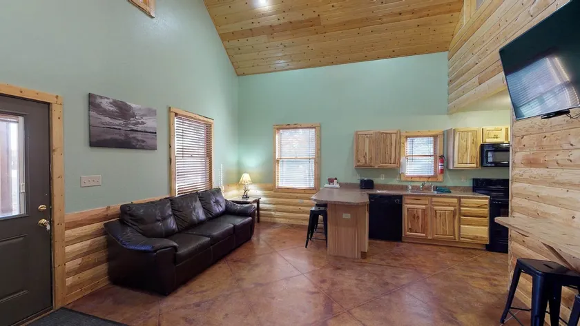 Cabins at Acorns Resort on Milford Lake - Image 1