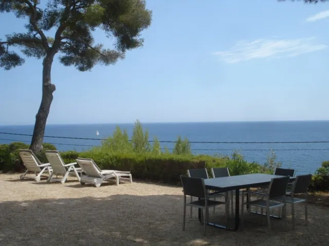 Sea view house beaches on foot - Image 1