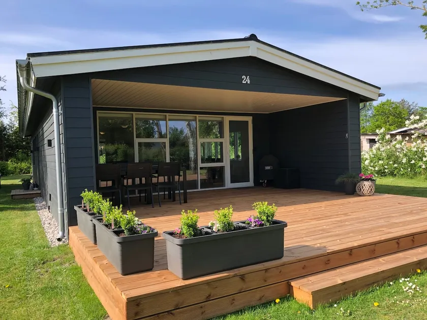 Beautiful holiday home by Limfjorden with wilderness bath - Image 1