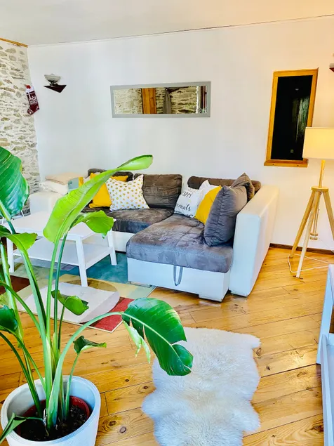 Stone house by the Loire • 15 min from Nantes - Image 1