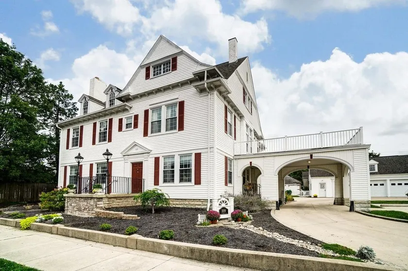 Cottage at Fairwinds - Image 1