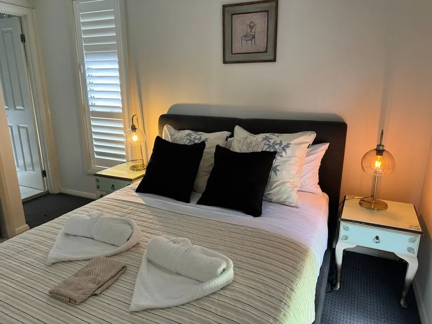 Luxe and Elegant home - Image 1