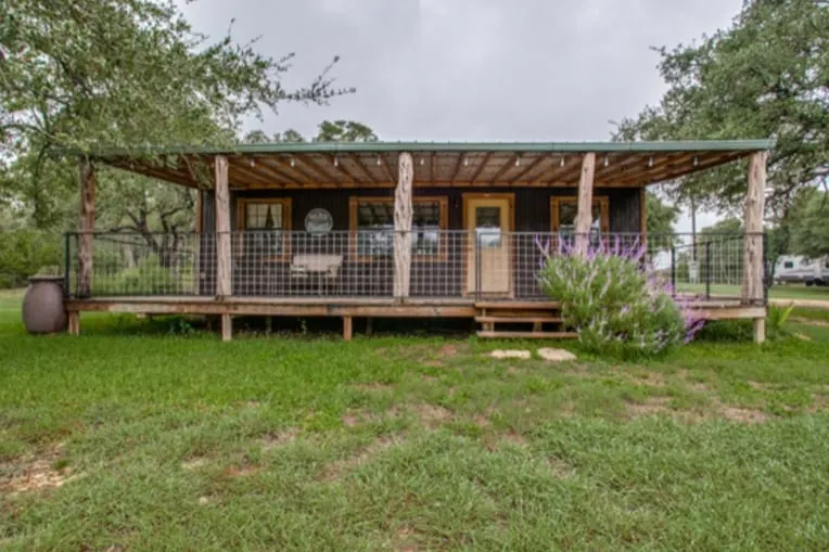 Charming Texas Cabin in acclaimed Hill Country - Image 1