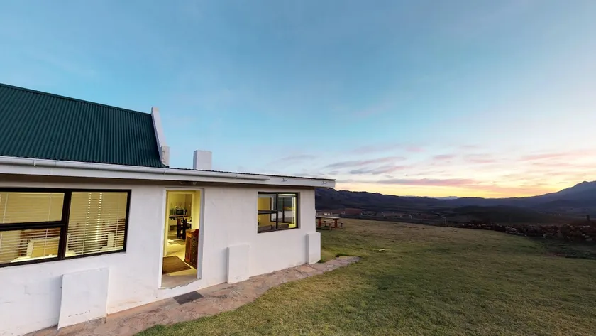 Swartberg Pass Cottages - Kobus Se Gat - Image 1