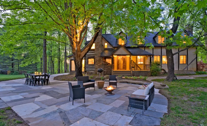 The Hidden Plum Hollow Residence - Image 1