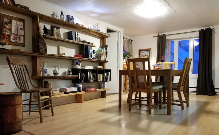 The artists' condo! - Image 1
