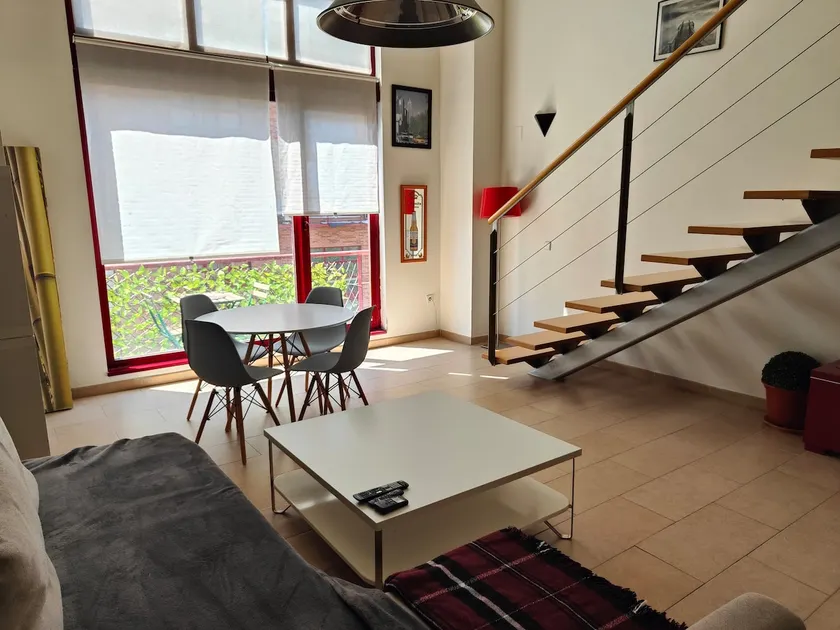 Bright and cozy apartment with parking. - Image 1