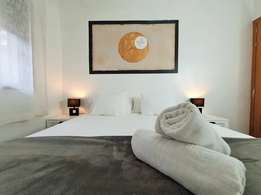2 bedroom apartment with rooftop terrace - ToledoRooms Estrella - Image 1