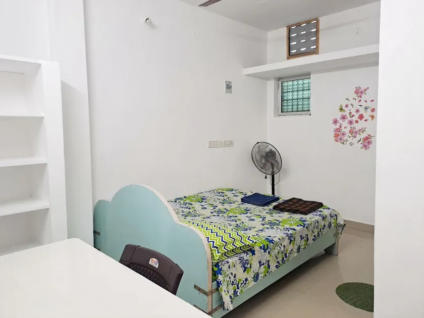 Entire House/Shell/Kitchen/Wifi/IT HUB/Hospitals - Image 1
