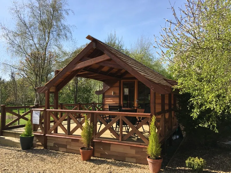 Lujo Cedar Lodge Nr Bath & Bristol - Image 1