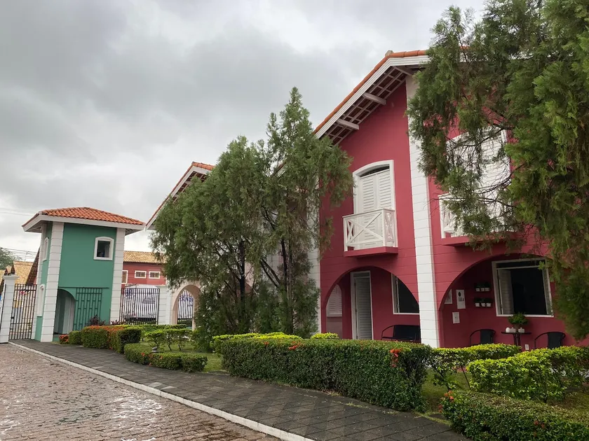 Accommodation in a condominium with two en-suites - Image 1