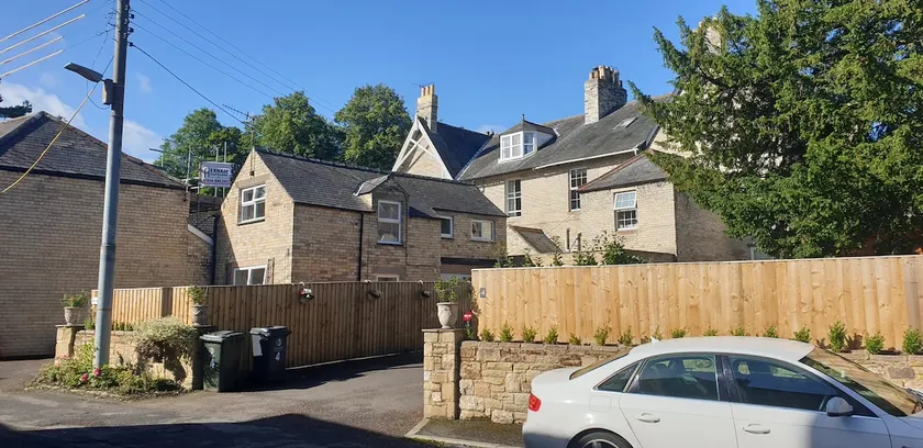 recently refurbished two bedroom cottage - Image 1