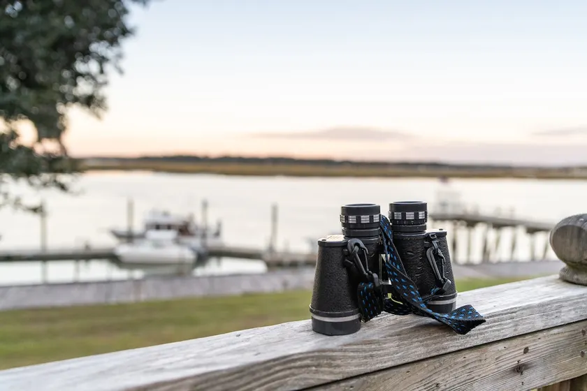 Gorgeous Waterfront Battery Creek Retreat - Image 1