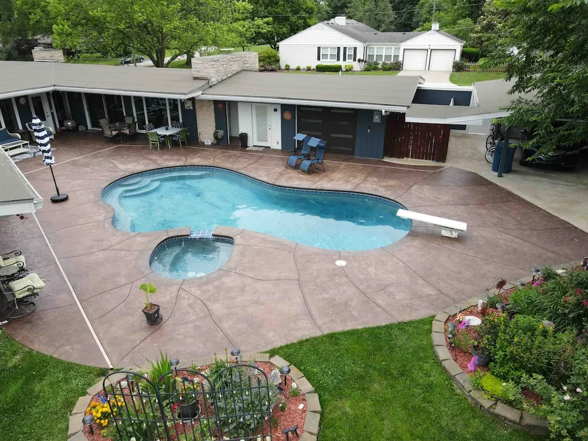 Slice of Paradise - Our Pool is open - Image 1