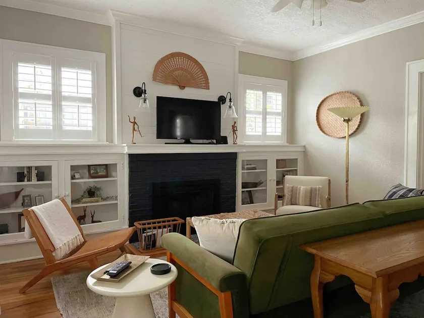 Cozy Fairfax/Avondale Bungalow - Image 1