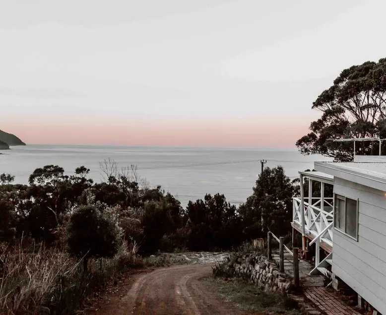 The Wayfarer ~ Stunning water views - Image 1