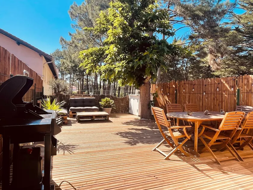 4-bedroom apartment, terrace with forest view 200 m from the ocean - Image 1