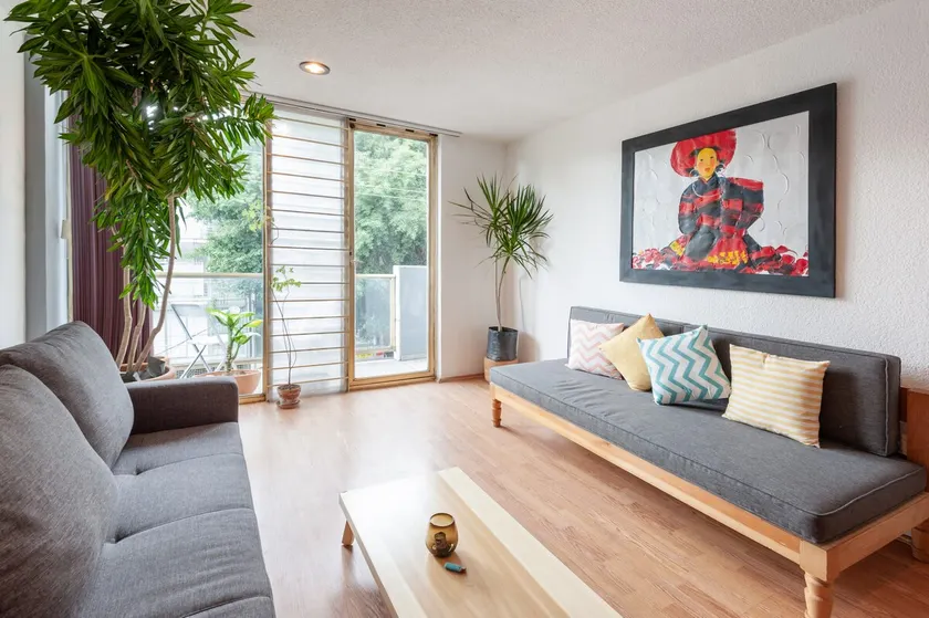 Fresh & Comfy Apartment with Full Kitchen in Roma - Image 1
