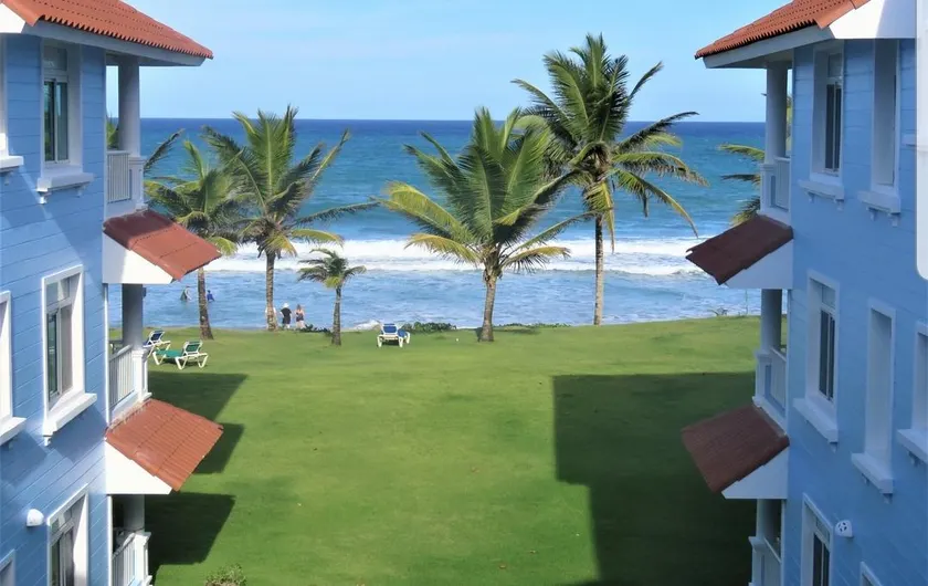 Ocean view luxury condo only steps from the beach - Image 1