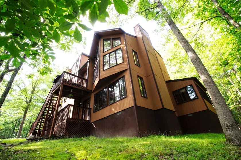 Big House On The Hill - Hot Tub, Sauna, Fireplace! - Image 1