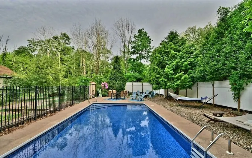 Private Pocono Home Heated Pool /Huge Deck/Pets - Image 1