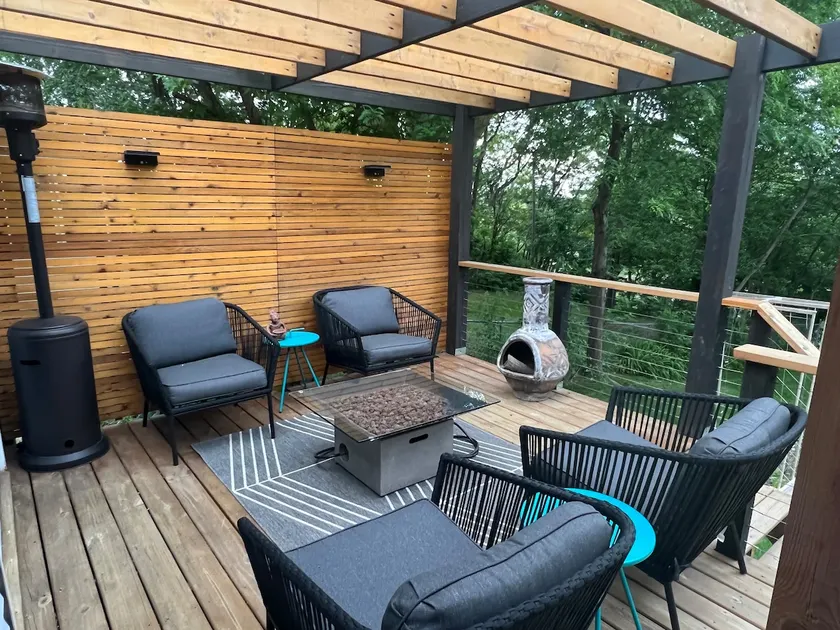 Close to everything! Updated kitchen. Great deck. - Image 1