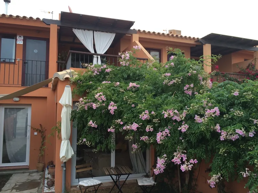 Beach apartment garden and wifi - Image 1
