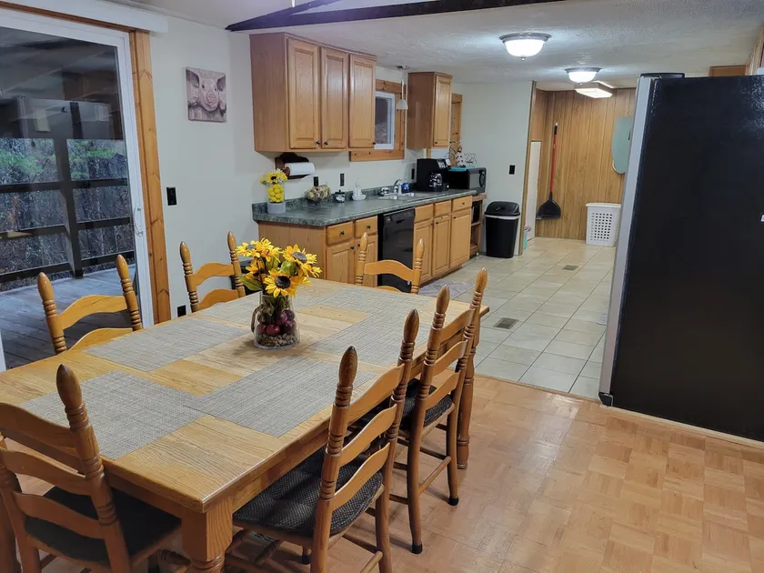 Mamas Höhle, Country Living Rentals-Highland, LLC - Image 1