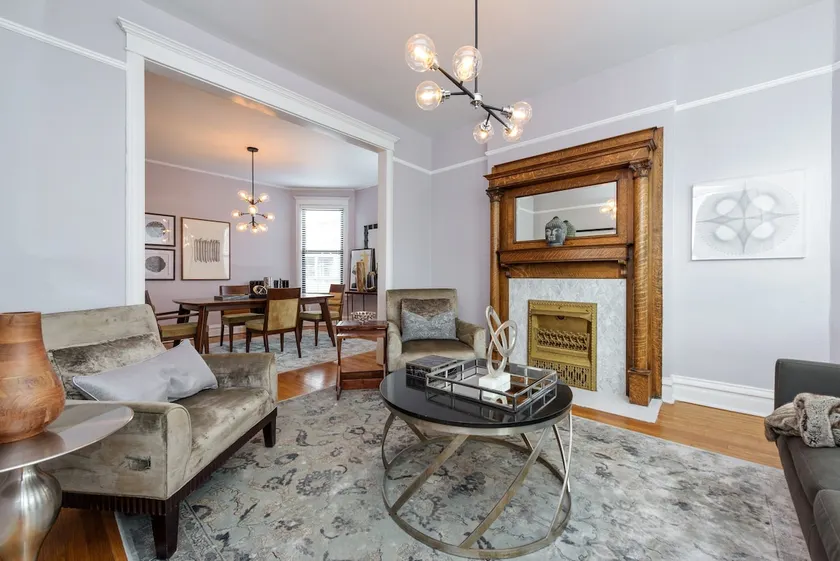 7 BR Greystone: 2 Kitchens, Sleeps 16 - Image 1