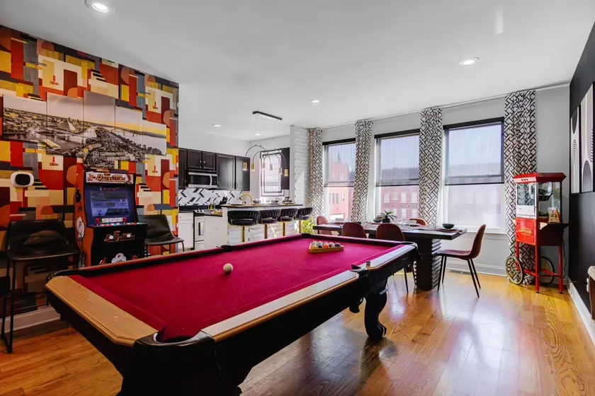 Rooftop Deck/EV+Garage/Arcade/Pool Table - Image 1
