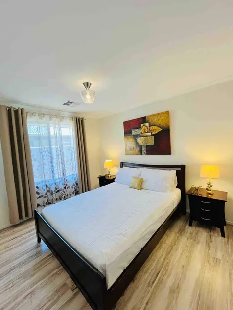 Island Retreat - Image 1