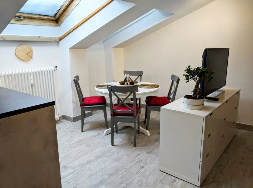 Modern, cozy attic studio - Image 1