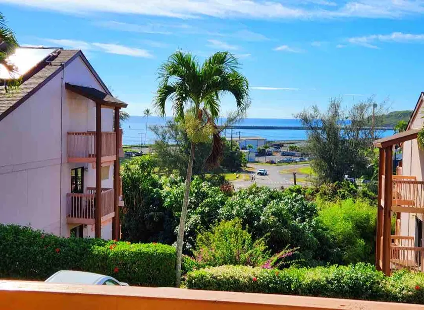 BH 115 · Central and Bright 2 BR, 2 BA, Pool & Oceanview - Image 1
