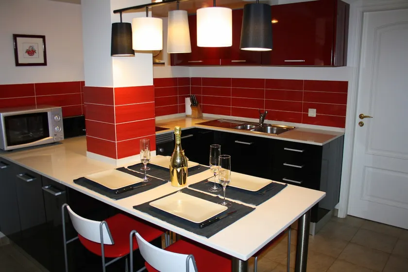 Apartment in Oeiras near Lisbon - Image 1