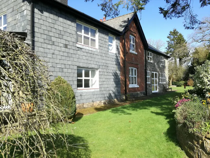 Holly Farm Cottage - Image 1