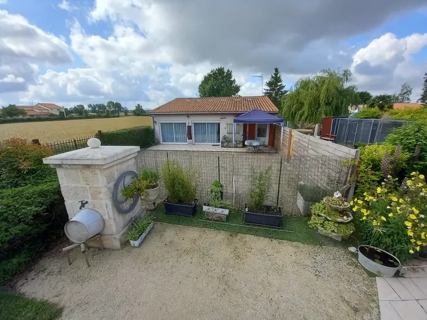 Country house - Image 1
