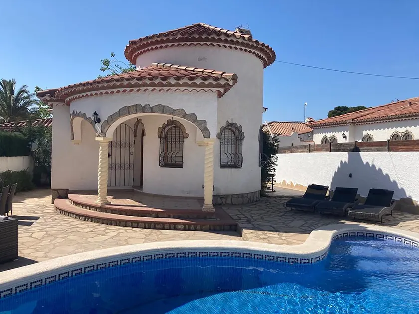 Villa Sonrisa de Oro - private swimming pool - Image 1