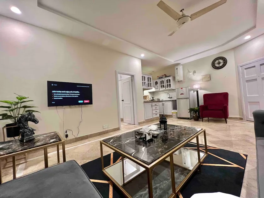 1 bed apt in ISB F-10 1st floor margalla hill view - Image 1