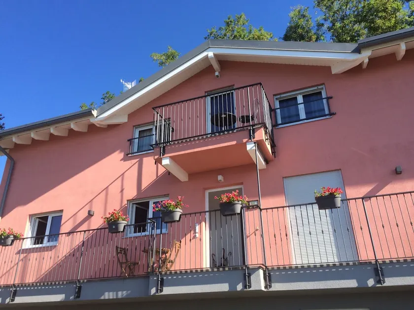 Brand new sunny, panoramic, quiet two-room apartment - Image 1