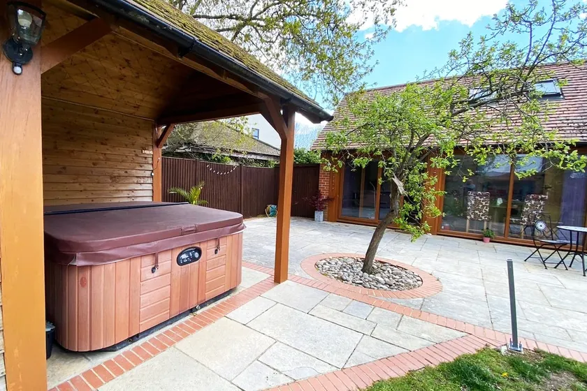 The Retreat, A relaxing getaway for couples - Image 1