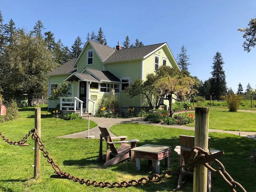 1907 Anderson Farmhouse-Komplette Restaurierung, friedlich und ein Schritt zurück in die Zeit - Image 1