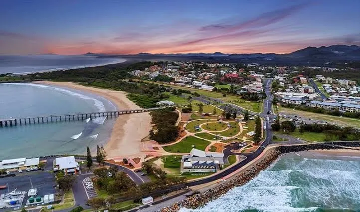 5 star 3bedroom @ Coffs Jetty Precinct Superhost - Image 1