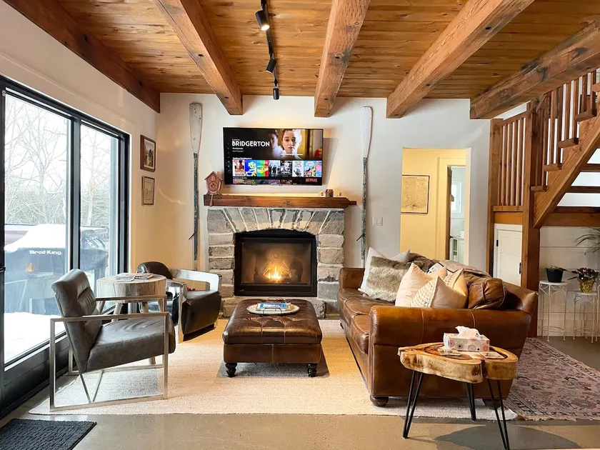 Waterfront Lodge Retreat w/ Hot Tub - Image 1
